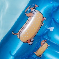 Colchoneta Hinchable Perro Salchicha 189 cm.